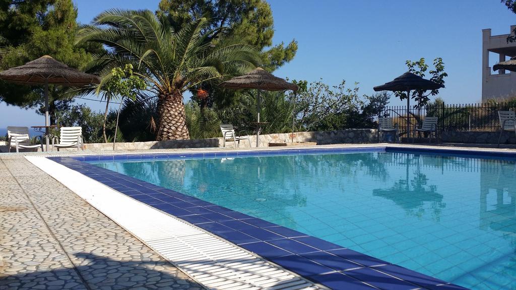 Gorgona * Aghios Emilianos (Peloponnese)