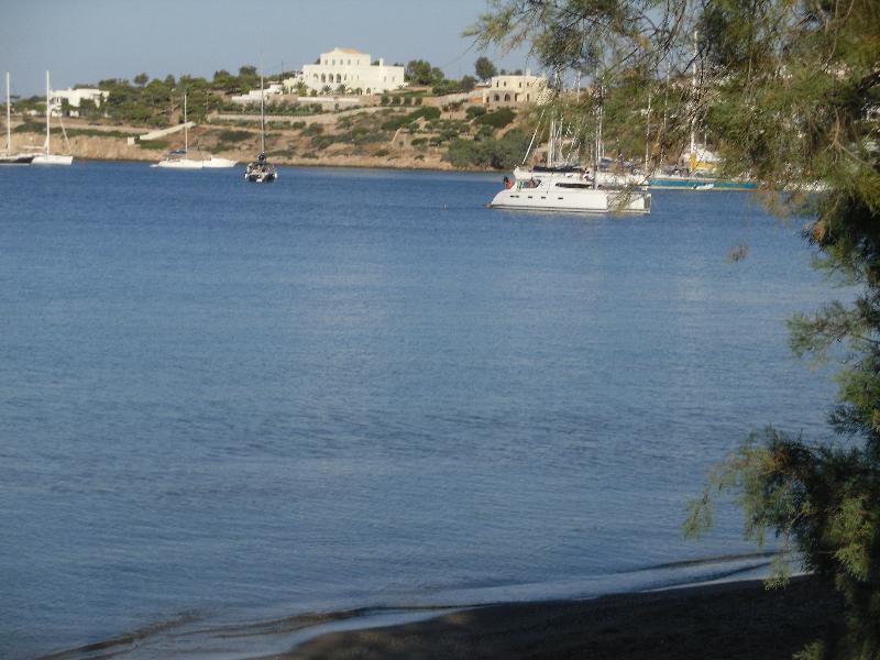 Brazzera Finikas (Syros)