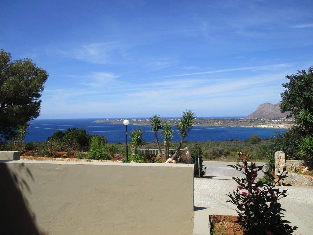 Aparthotel Theodosia Kalathas