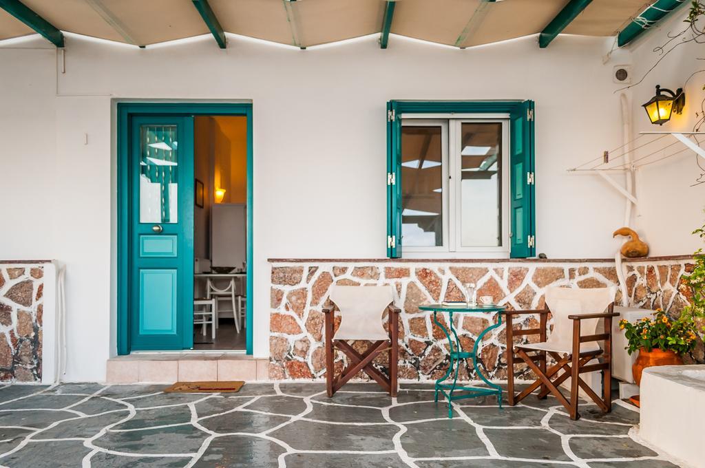 Seaside Apartment Adamantas (Milos)