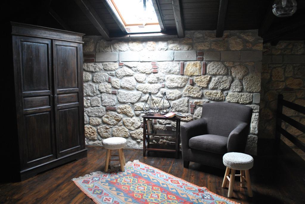 Halkidiki Luxurious Stonehouses *