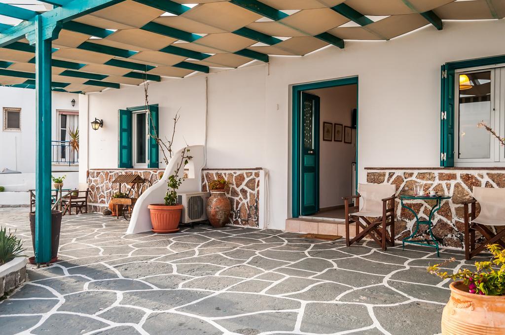 Apartment Seaside Adamantas (Milos)