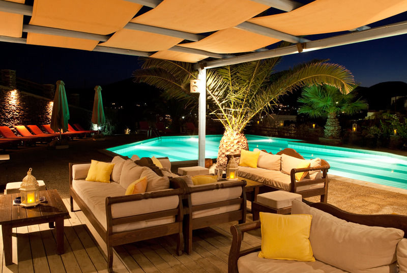 Alexandros Hotel