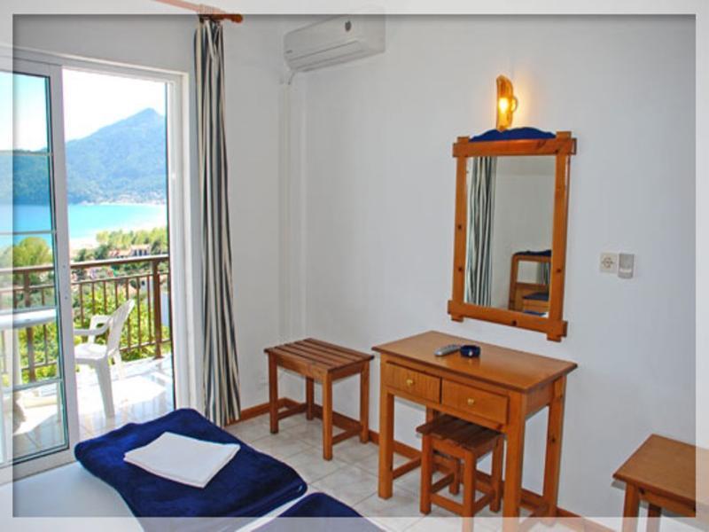 Aparthotel Emerald Chrysi Ammoudia