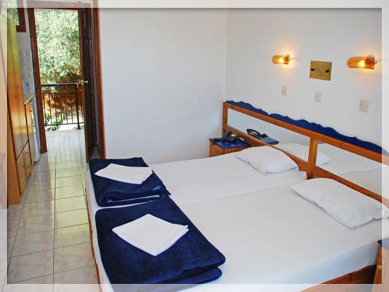 Emerald Aparthotel Chrysi Ammoudia