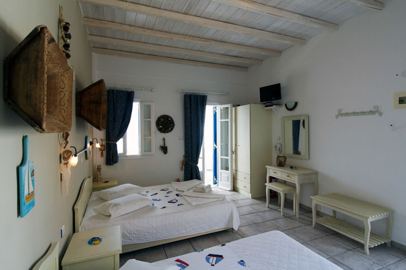 Niovi Hotel