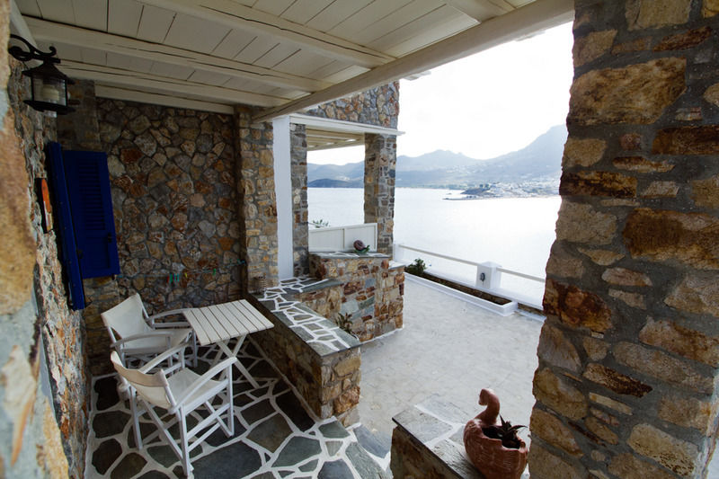 Niovi Hotel Livadi (Serifos)