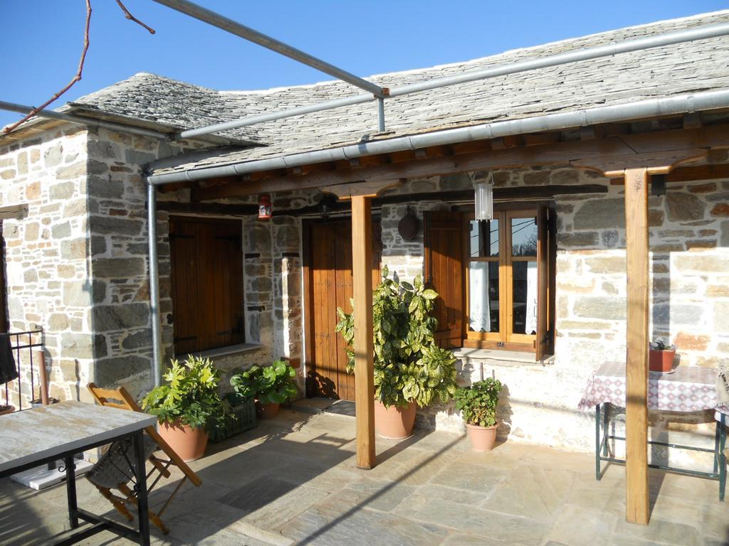 Sarafis Guest house Agios Lavrentios