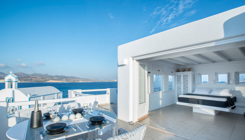 Captain Zeppos Hotel Milos Island