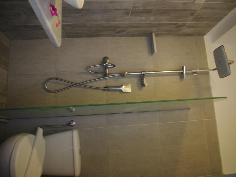 Hotel Iris Boutique Kamari (Santorini)