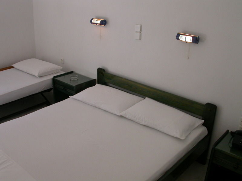 Naias Hotel Livadi (Serifos)
