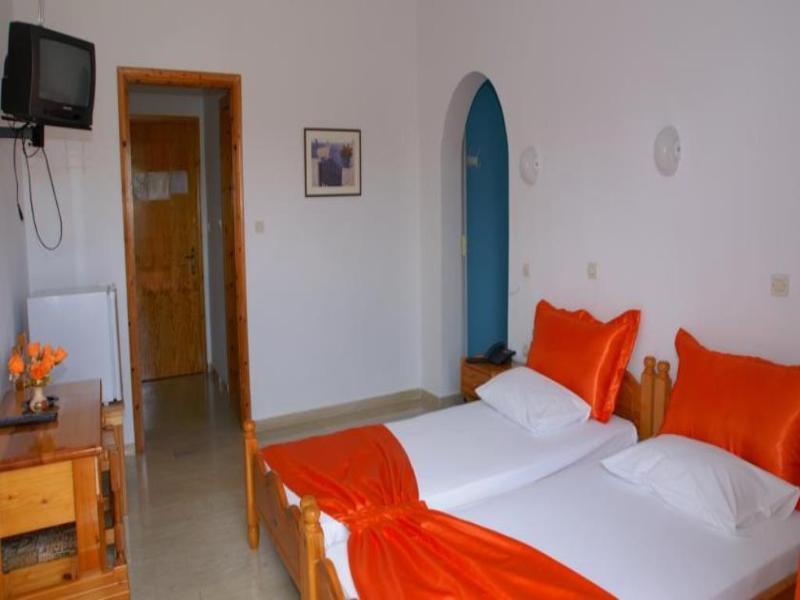 Golden Beach Hotel 3*