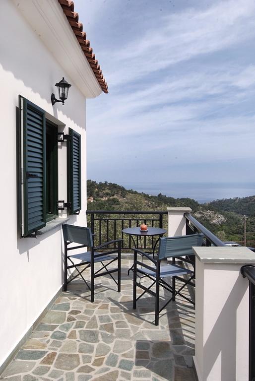 Eri To Let Raches (Ikaria)