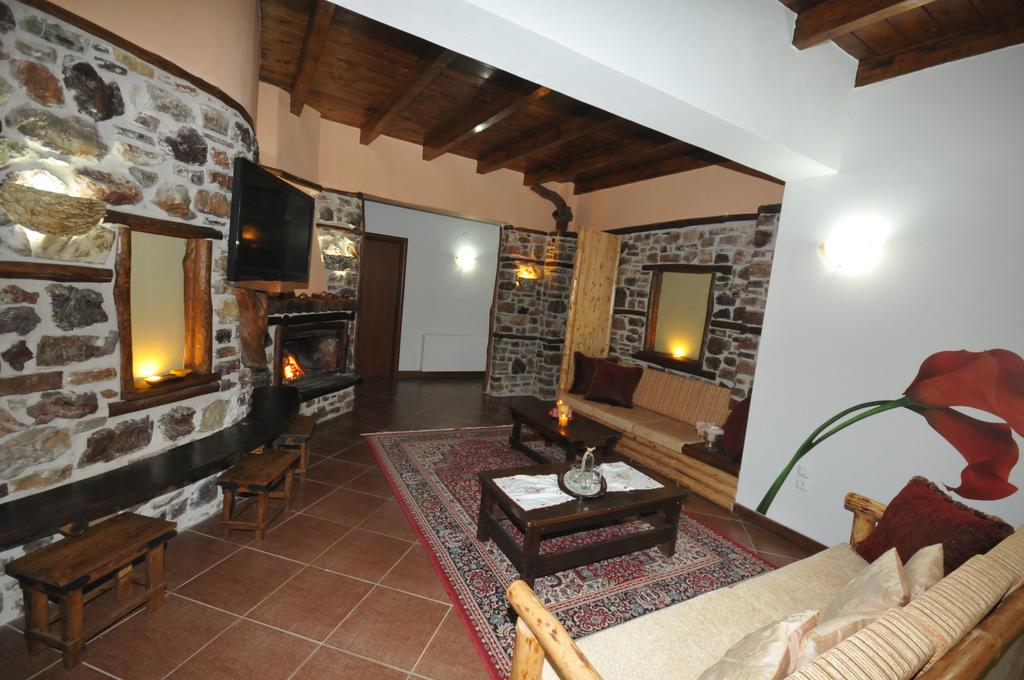 Guest house Pasithei Karpenisi
