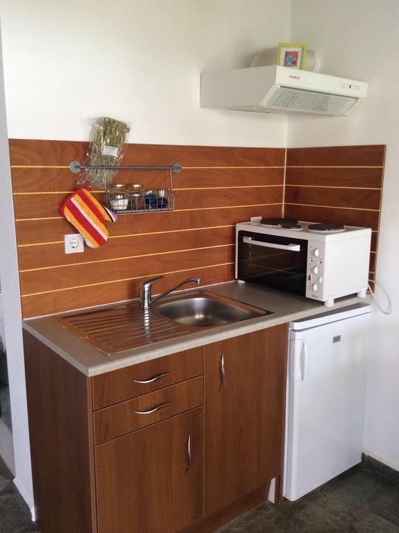 Apartment Anna Milos Island