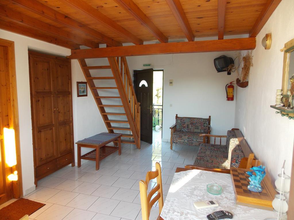 Pleiades And Maisonettes Apartment