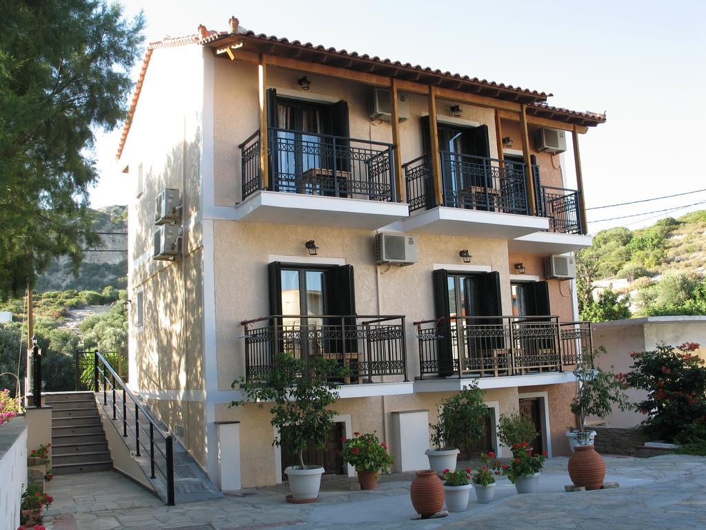 Aparthotel Amfilissos Koumeika
