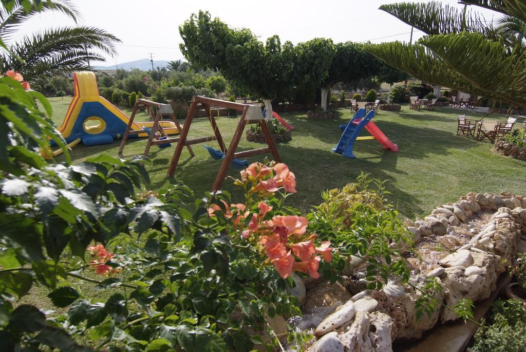Aparthotel Sunset Studios Nea Styra