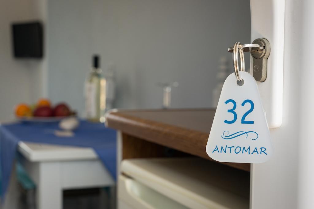 Antomar And Studios 3*