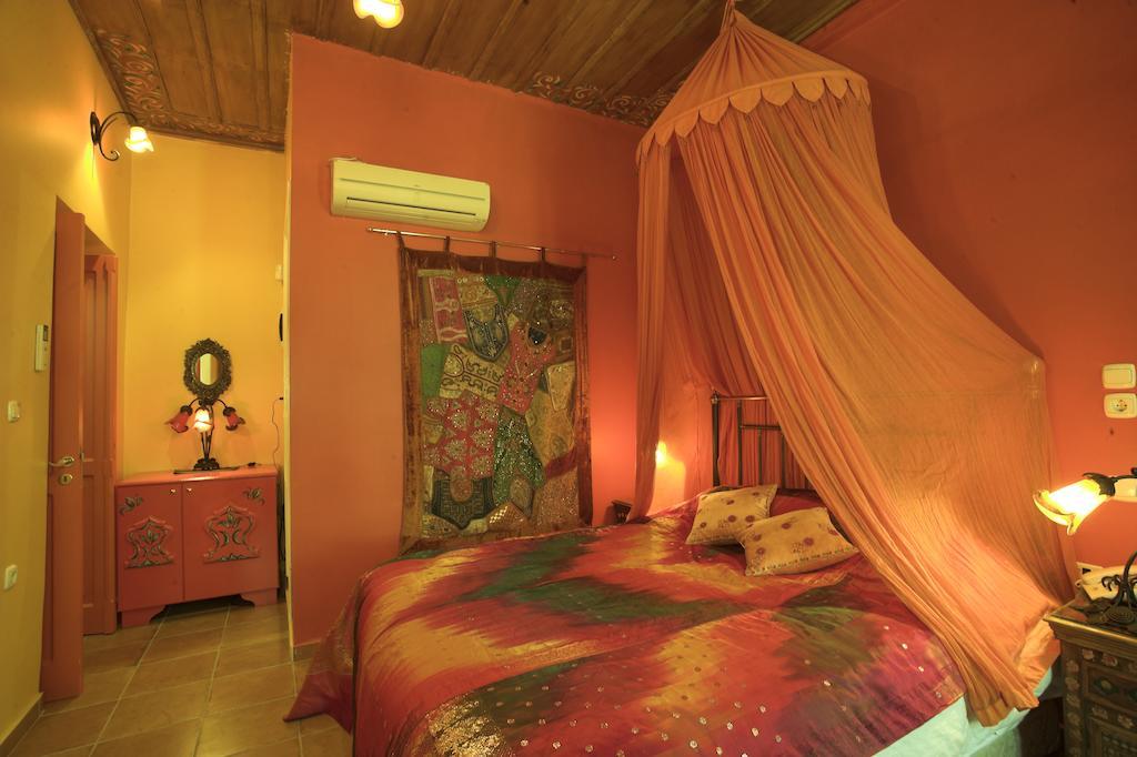 Nikos Takis Fashion Boutique Hotel