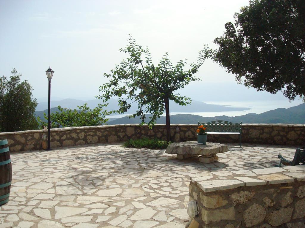 Merlot Village Karia (Lefkada)