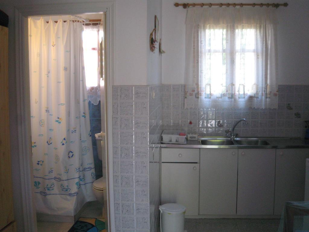 Apartment Maria Charalampaki Studios Skyros