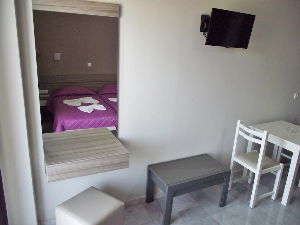 Vesperi Studios & Apartments *