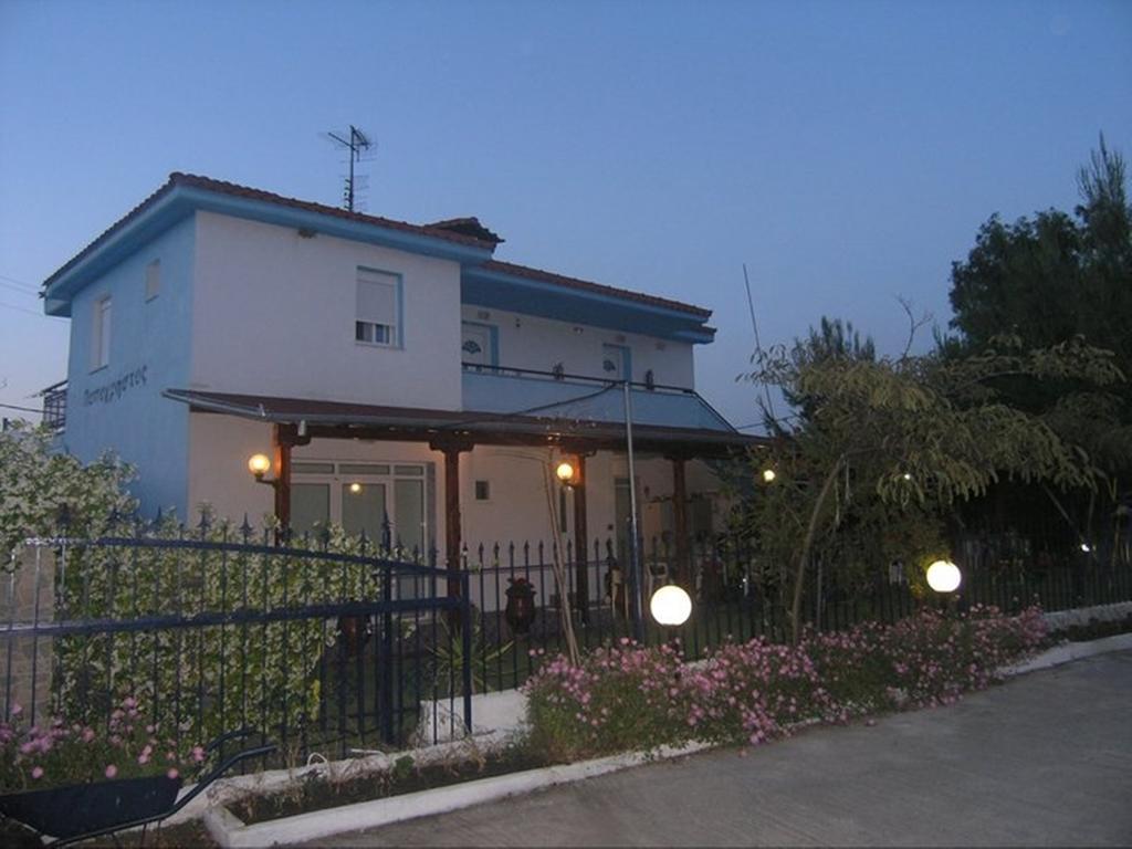 Papahristos Paralia Sikias