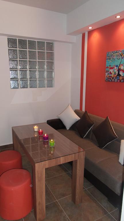 House Roula Neos Marmaras