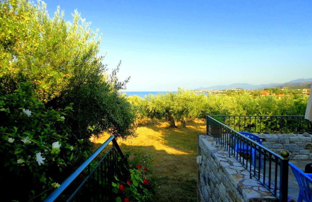 Pefnos * Agios Nikolaos (Mani)