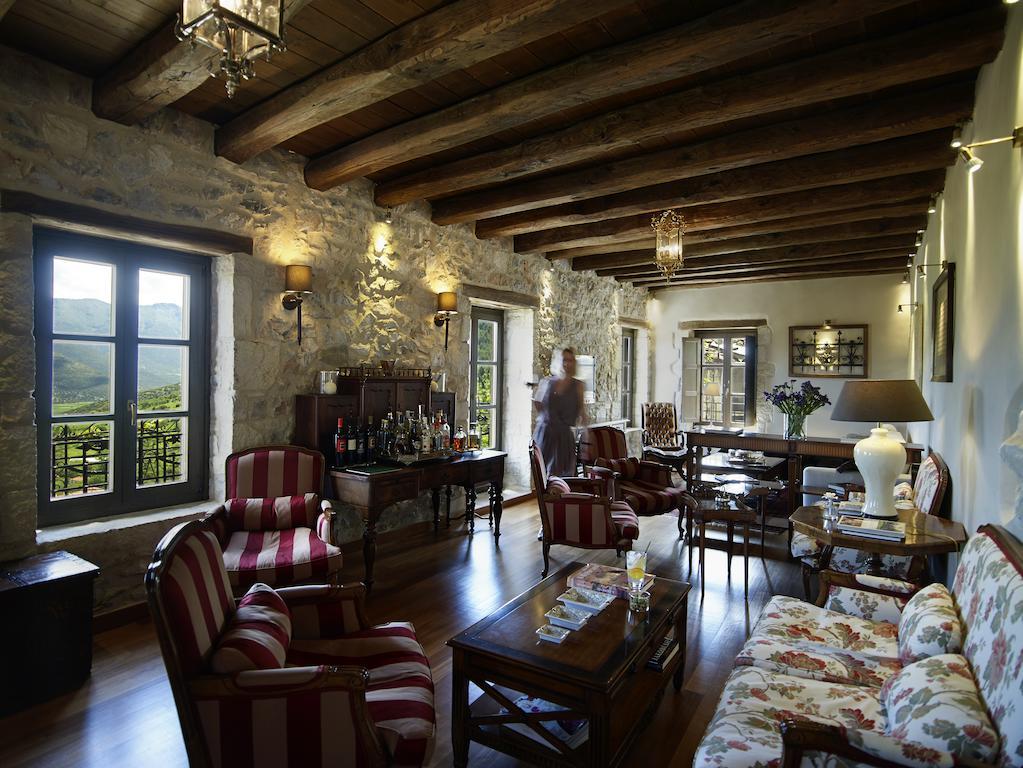 Vager Hotel Levidhion