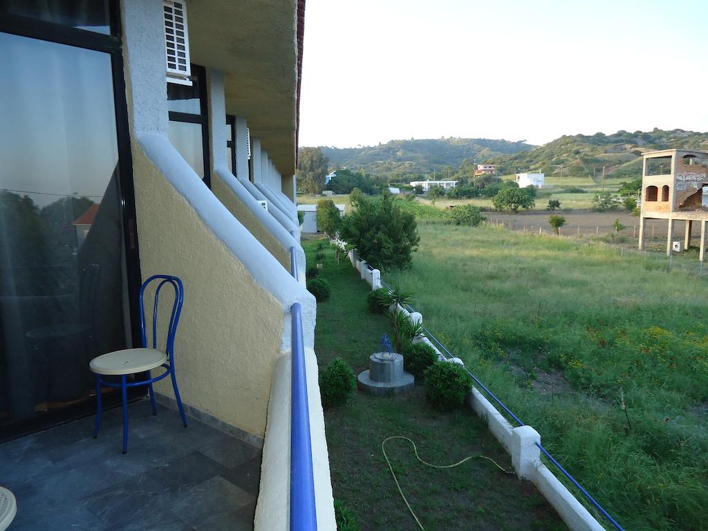 Hotel Omiros Vatera