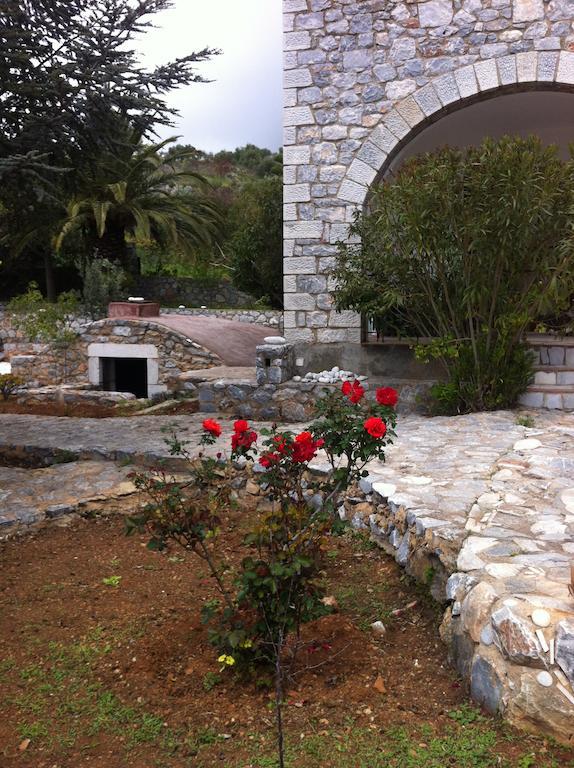 Pyrgos Alevra Guest house Neo Oitilo