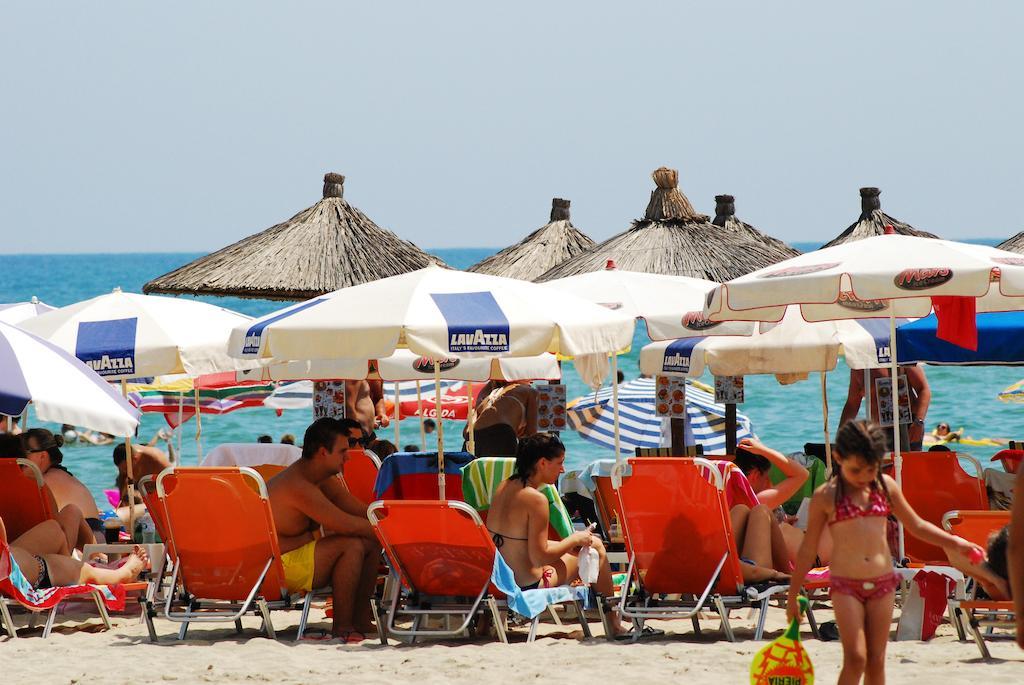 Pantheon Beach Olympiaki Akti