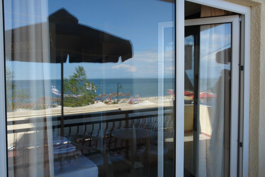 Aparthotel Pantheon Beach *