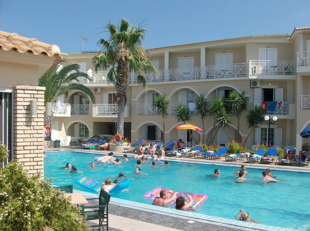 Aparthotel Vivian Hotel 2*