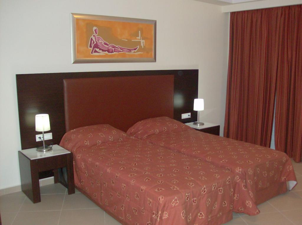 Vivian Hotel Laganas