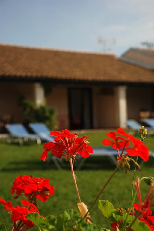 Lefkes Acharavi (Corfu)
