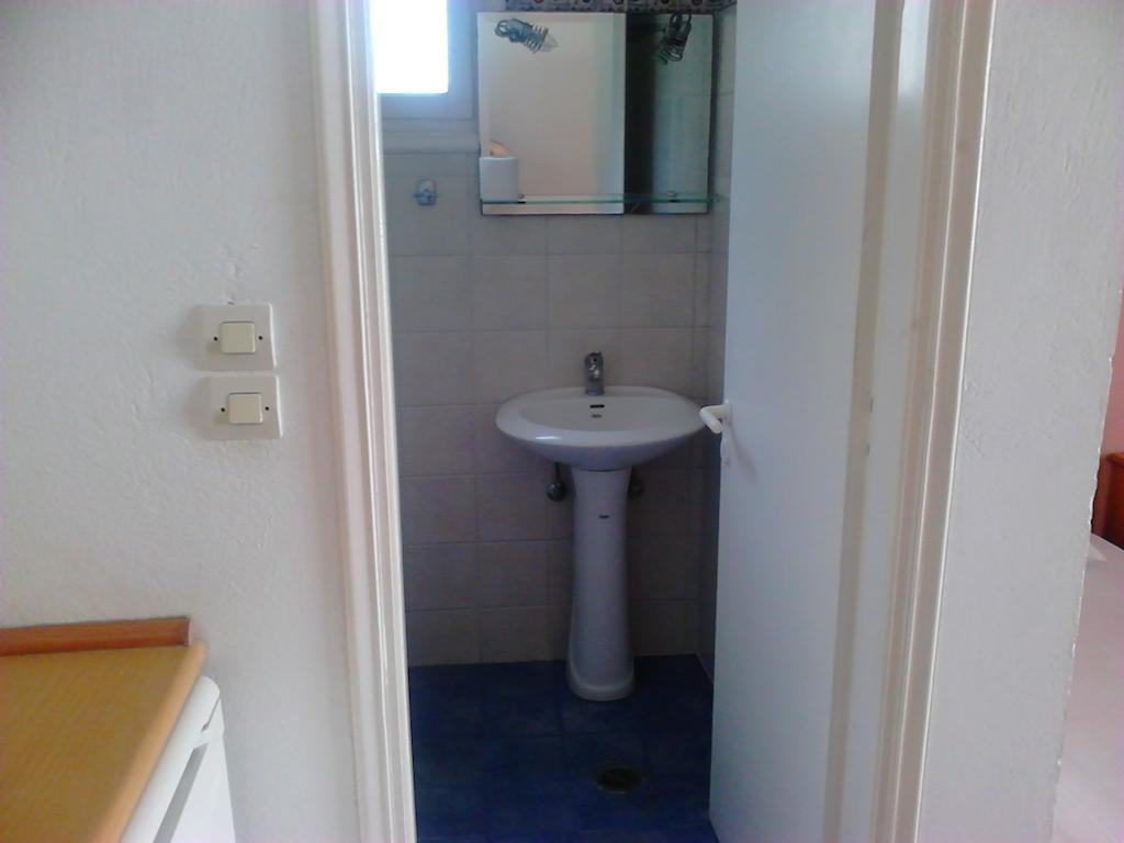 Hebes Studios Kavos