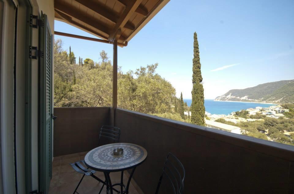 Guest house Lefkas Petra 3*