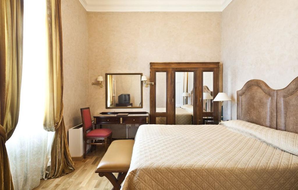 Hotel Pentelikon 5*