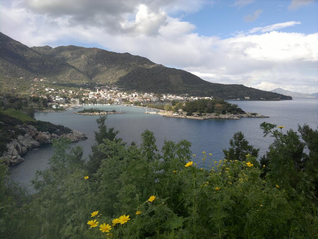 Studios Nikos Methana