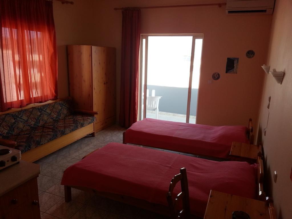 Aparthotel Studio Thodorou *