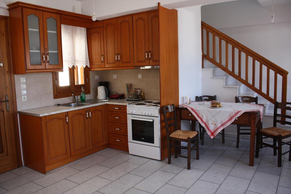 Apartment Matina - Stavros Traditional Koronos