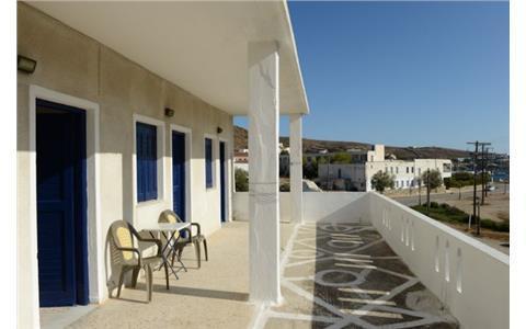 Guest house Iriana Loutra (Kythnos)