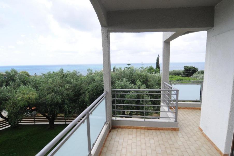 Villa Riza