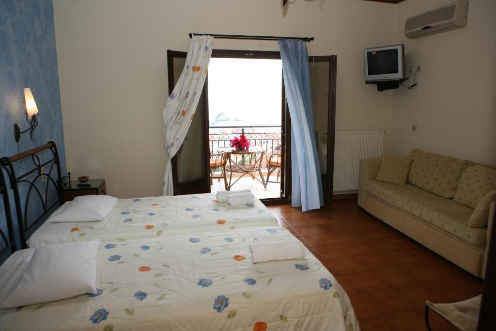Katsios * Parga