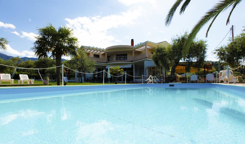 Hotel Chrisa 2*