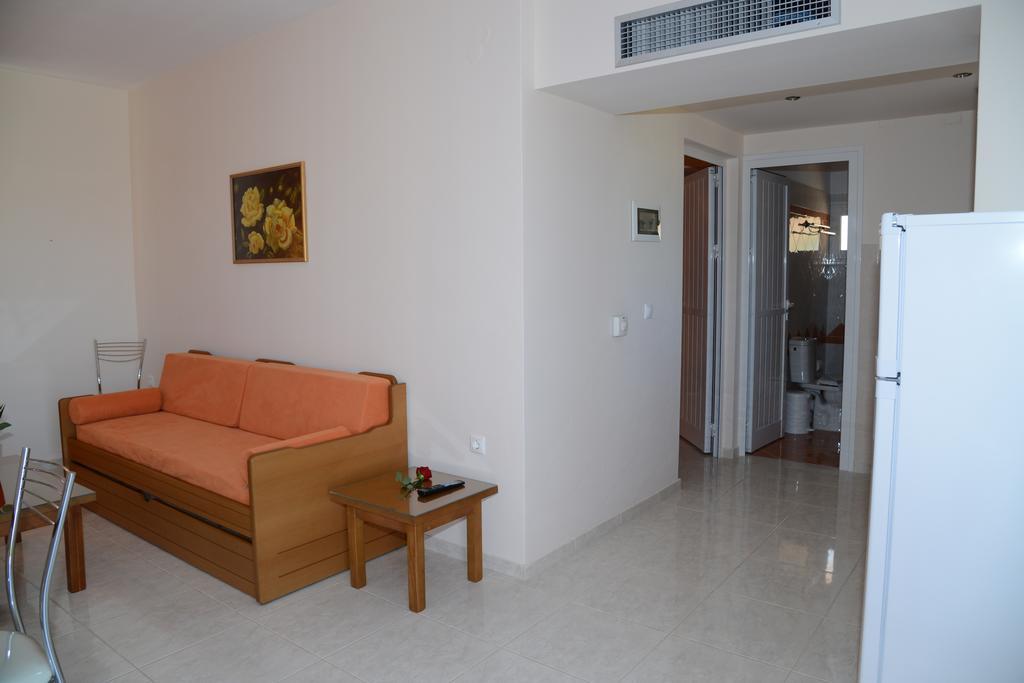 Aparthotel Maria's Filoxenia 3*