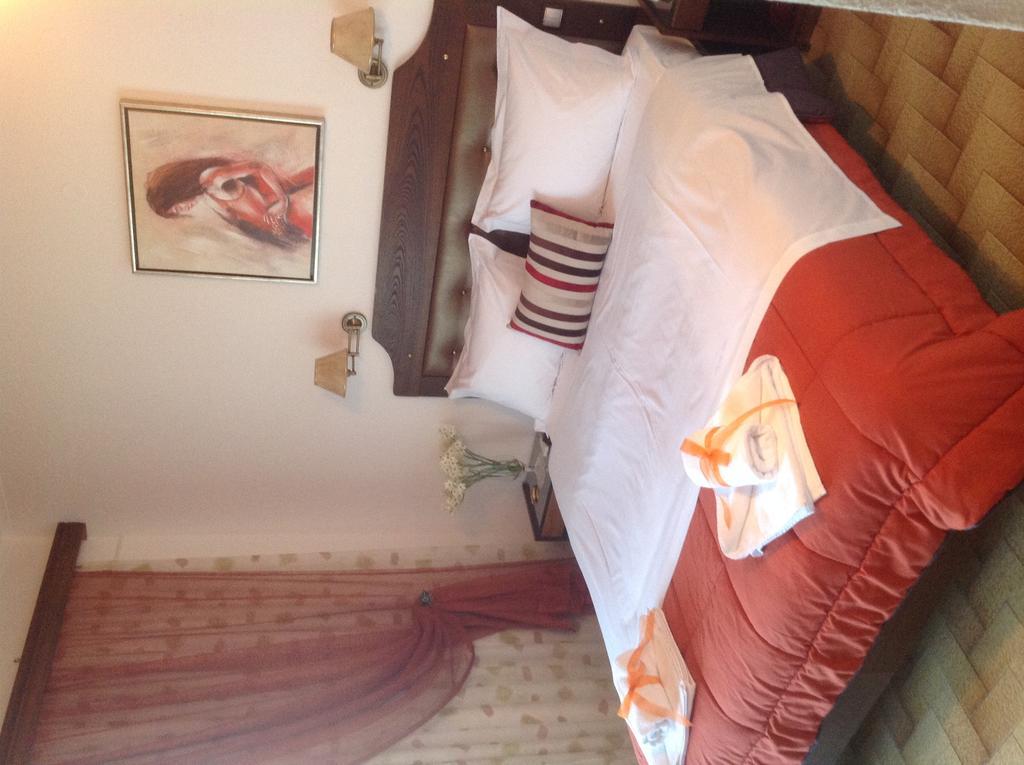 Hotel Angela 2*